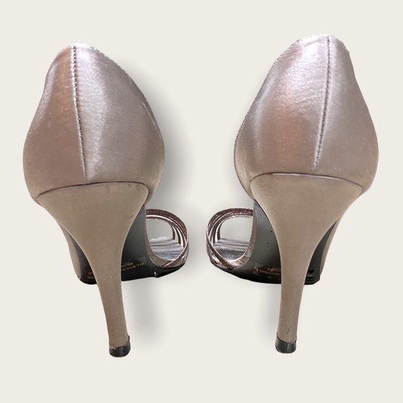 Roberto Vianni for Neiman Marcus (Size 8) Metallic Sheen Glitter Open-Toe Heels - Picture 3 of 12